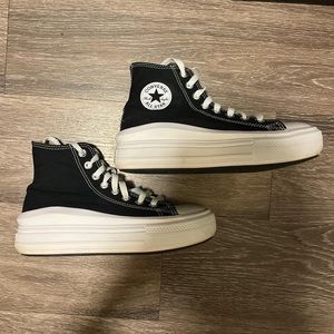 Black platform converse move